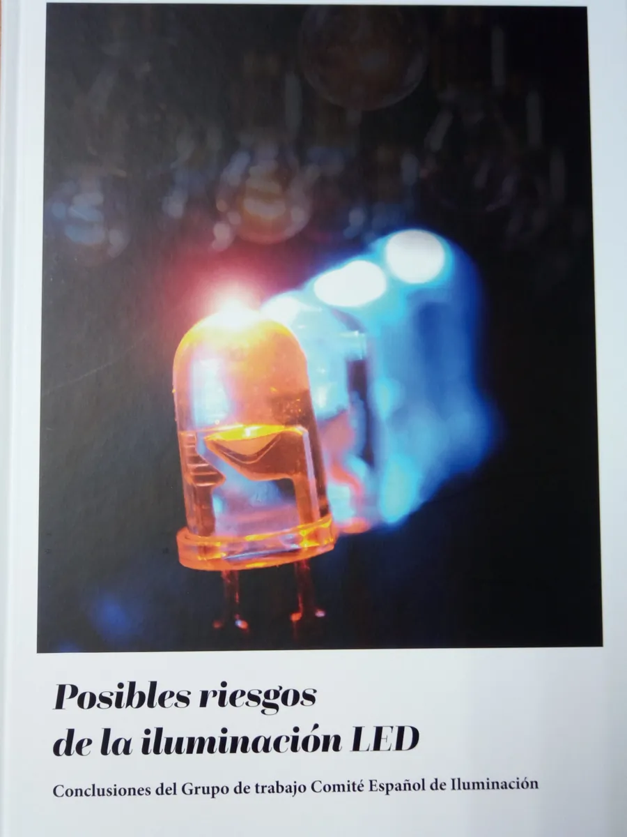 IMG_20180601_104150_2 Portada del informe Posibles riesgos de la iluminación LED del Comité Español de Iluminación